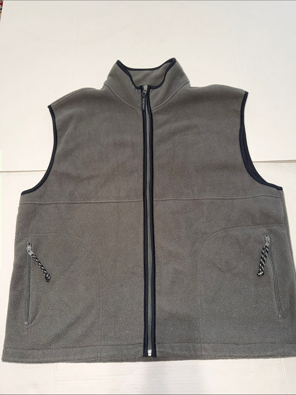 Old Navy Men's Gray Fleece Full-Zip Vest